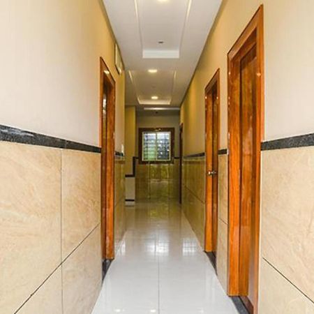 Fabhotel Royal Palace Indore Bagian luar foto