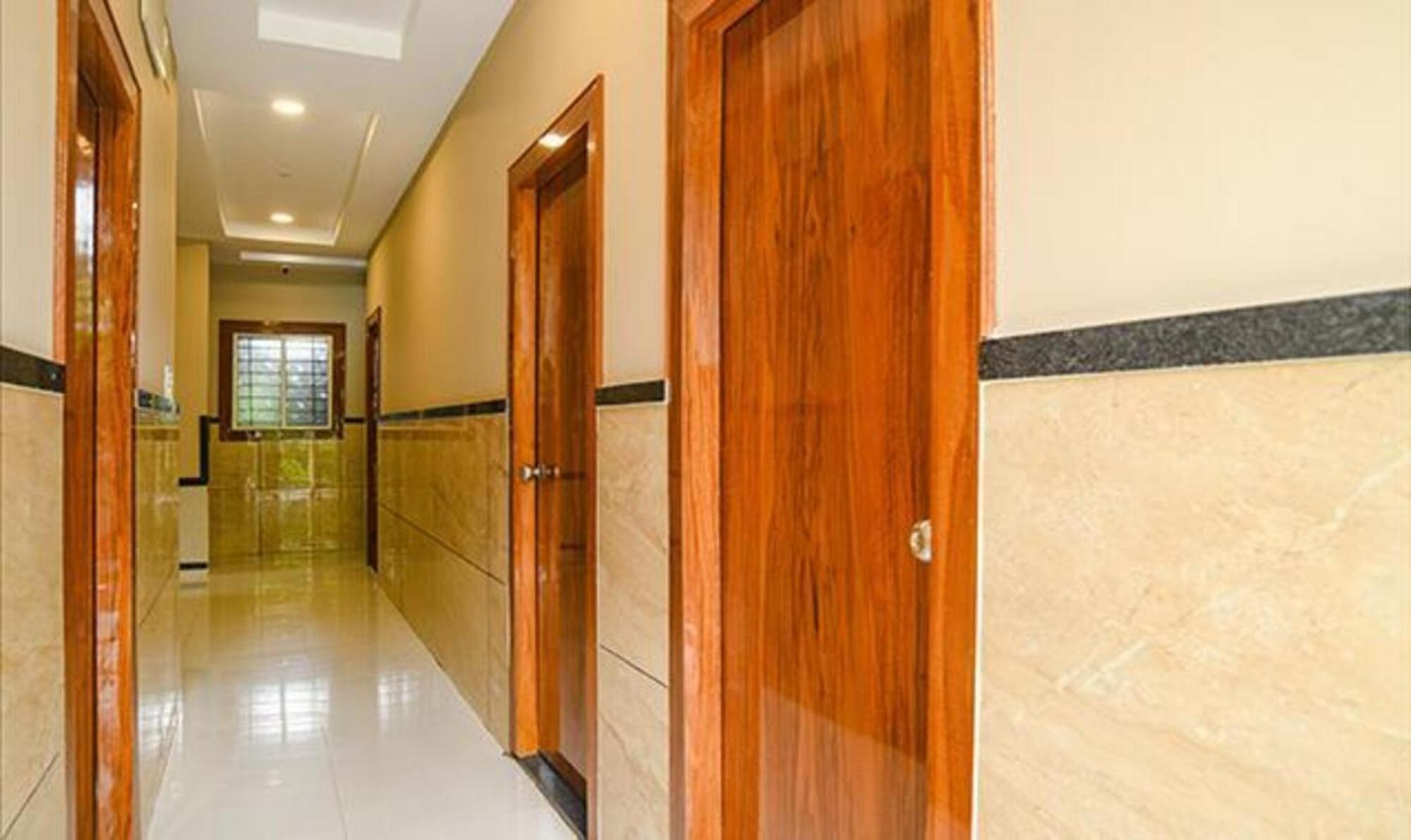 Fabhotel Royal Palace Indore Bagian luar foto