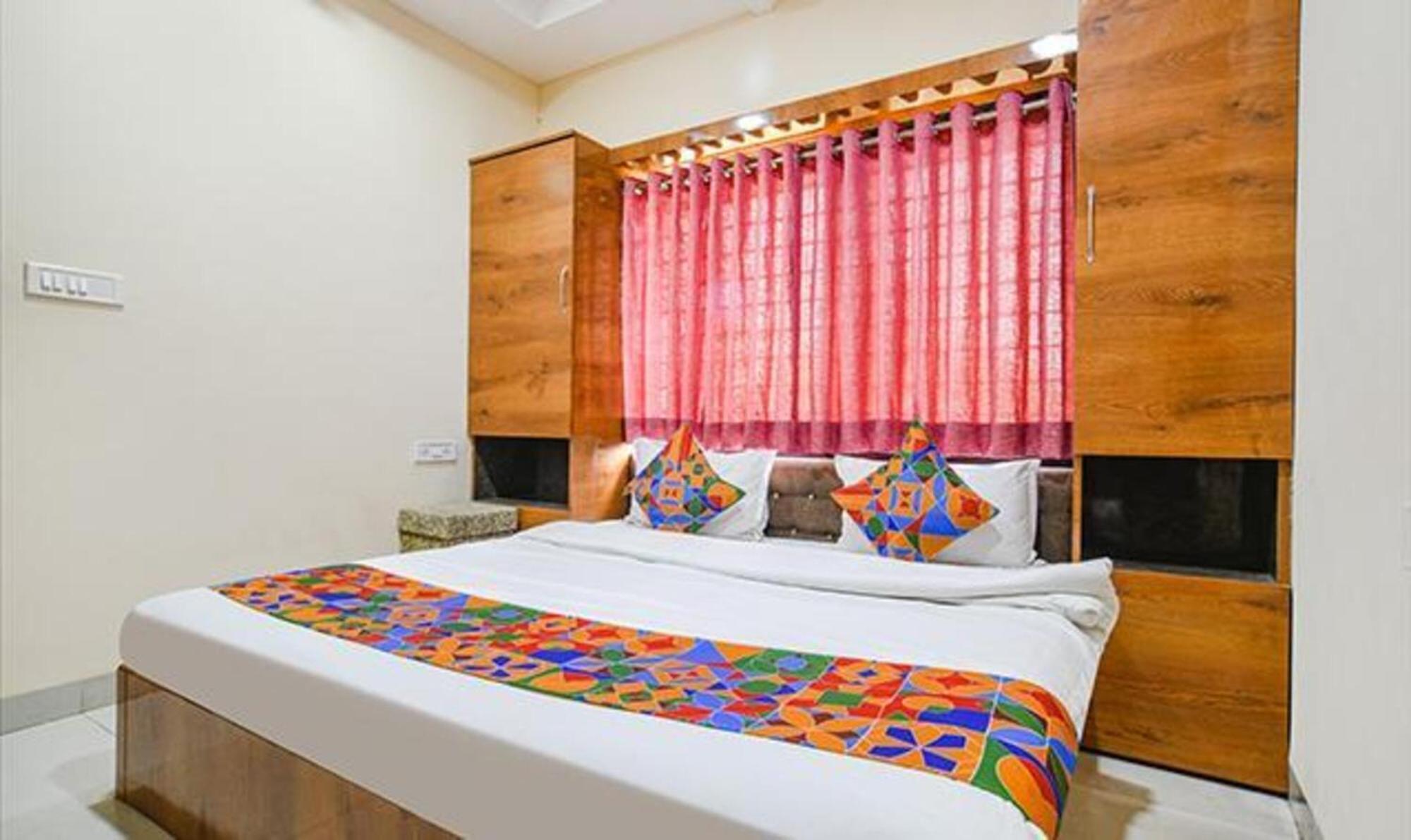 Fabhotel Royal Palace Indore Bagian luar foto
