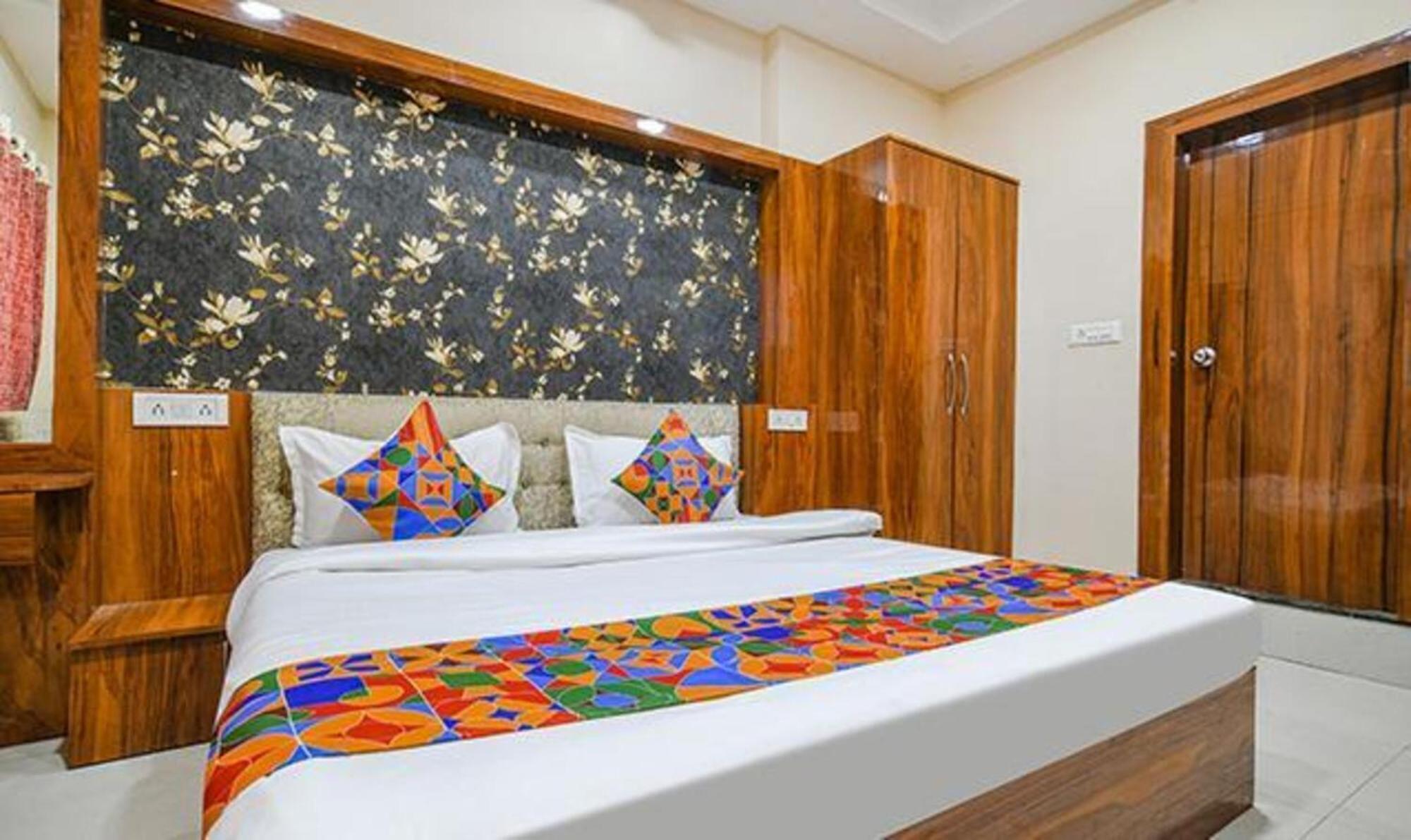 Fabhotel Royal Palace Indore Bagian luar foto